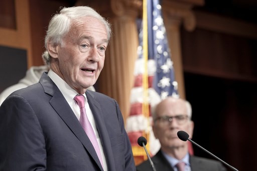 Debt ceiling negotiators pushing for weekend deal, but much work remains