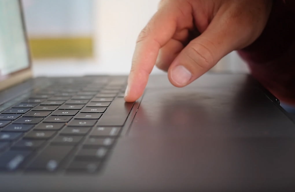 The launch of the new MacBook Pro has been a complete disaster